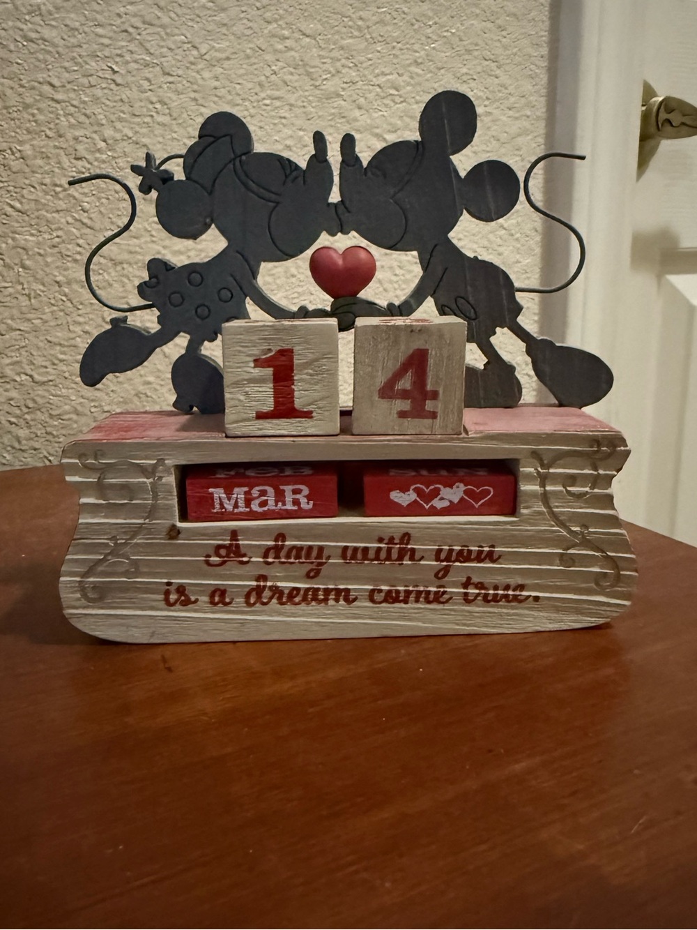 Mickey and Minnie Romantic Red and Black Decorative Perpetual Calendar